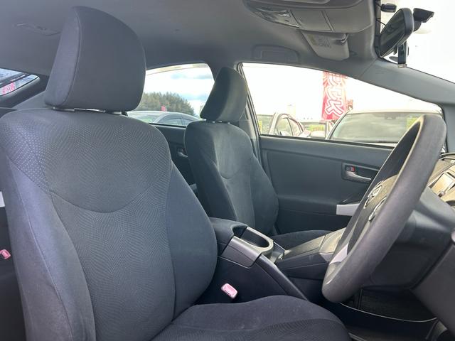 プリウス Sツーリングセレクション TOYOTA純正ナビ・ドラレコ・バックカメラ・ETC・Bluetooth・LEDヘッドライト・オートエアコン・純正ツーリングホイール・スマートキー・プッシュスタート・ヘッドライトウォッシャー・フルセグ(48枚目)