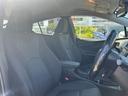 【運転席】運転手と助手席にやさしい装備ヘッドレスト!頭を支えてくれます。