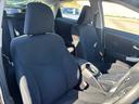 【運転席】運転手と助手席にやさしい装備ヘッドレスト!頭を支えてくれます。