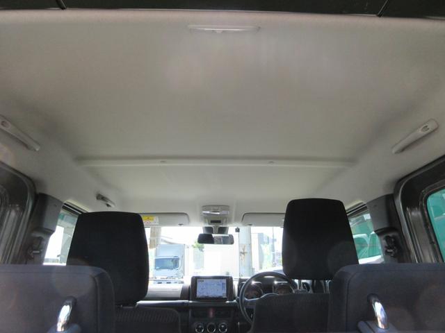 ジムニー ＸＬ　社外８型ナビ（ＣＤ／ＤＶＤ／ＳＤ／ＢＴ／ＲＥＣ／フルセグ）　ＥＴＣ　電格ミラー　オートＡ／Ｃ　シートヒーター　衝突軽減ブレーキ　レーンキープ　純正マット／バイザー　純正１６ＡＷ（12枚目）
