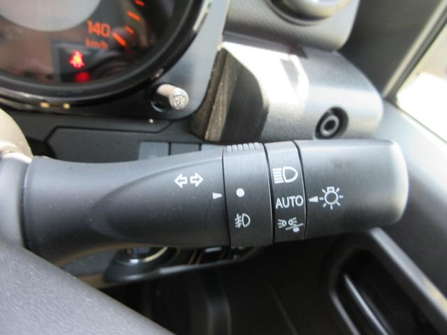 ジムニー ＸＬ　社外８型ナビ（ＣＤ／ＤＶＤ／ＳＤ／ＢＴ／ＲＥＣ／フルセグ）　ＥＴＣ　電格ミラー　オートＡ／Ｃ　シートヒーター　衝突軽減ブレーキ　レーンキープ　純正マット／バイザー　純正１６ＡＷ（31枚目）