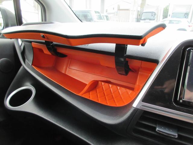 シエンタ ハイブリッドG ワンオーナー車・ハイブリッド・社外6型ナビ(CD DVD BT フルセグ)両側パワスラ・Bカメラ・ETC・ドラレコ・100V電源・オートLEDライト(42枚目)