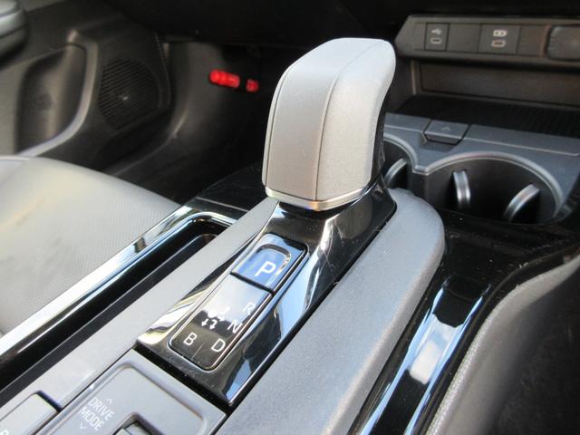 プリウス Ｚ　モデリスタ　純正１２．３型ディスプレイオーディオ（ＢＴ　フルセグ　ＵＳＢ　ミラキャス）全方位カメラ　電動リアゲート　前後ドラレコ　電動シート　シートメモリー　レザーシート　シートクーラー・ヒーター（11枚目）