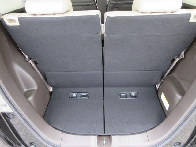 Ｎ－ＢＯＸ Ｌ　純正７型ナビ（ＣＤ・ＤＶＤ・ＳＤ・ＲＥＣ・フルセグ・ＢＴ・ＵＳＢ）Ｂカメラ・ＥＴＣ・Ｐセンサ－　前席シートヒーター・シートバックテーブル・リアサンシェード・電子パーキング・ブレーキホールド（18枚目）