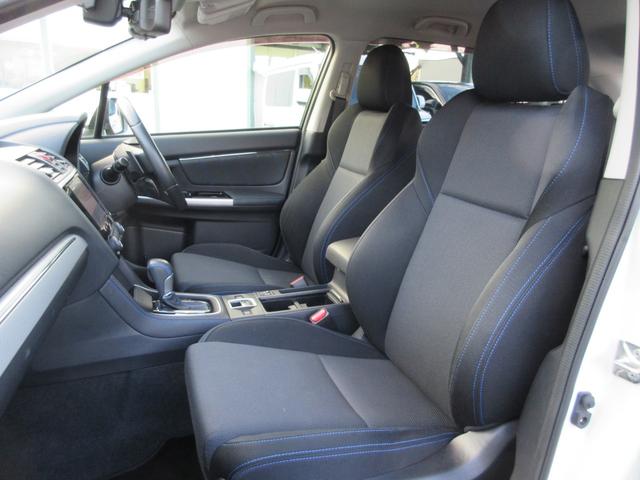 ルームクリーニングも隅々まで綺麗にしてお渡ししています。他店の車のクオリティと比較してください！店内にお子様の遊んで頂けるスペースもあります♪ごゆっくりお車選びが出来ます☆