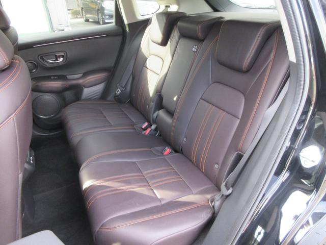 ＺＲ－Ｖ ｅ：ＨＥＶ　Ｚ　純正８型ナビ・全方位カメラ・ＥＴＣ２．０・ＰＷバックドア・ＢＯＳＥスピーカー・ＰＷシート・読書灯・オートワイパー・ハンドル・シートヒーター・ホンダセンシング・クルコン（14枚目）