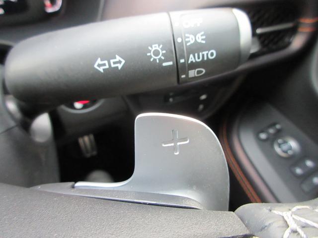 ＺＲ－Ｖ ｅ：ＨＥＶ　Ｚ　純正８型ナビ・全方位カメラ・ＥＴＣ２．０・ＰＷバックドア・ＢＯＳＥスピーカー・ＰＷシート・読書灯・オートワイパー・ハンドル・シートヒーター・ホンダセンシング・クルコン（32枚目）