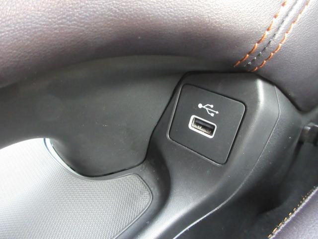 ＺＲ－Ｖ ｅ：ＨＥＶ　Ｚ　純正８型ナビ・全方位カメラ・ＥＴＣ２．０・ＰＷバックドア・ＢＯＳＥスピーカー・ＰＷシート・読書灯・オートワイパー・ハンドル・シートヒーター・ホンダセンシング・クルコン（41枚目）