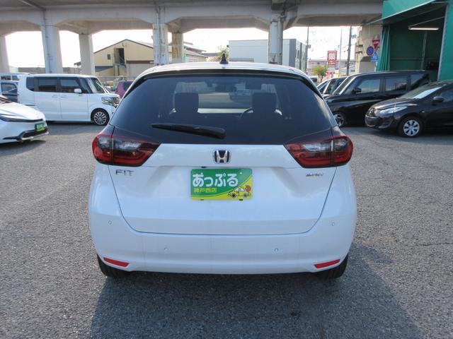 フィット e:HEVホーム 純正Dオーディオ(CD/DVD/SD/フルセグ/USB)前後+車内純正ドラレコ・Bカメラ・ホンダセンシング・ETC・クルコン・禁煙車・ハーフレザーシート・電子パーキング・オートホールド(3枚目)