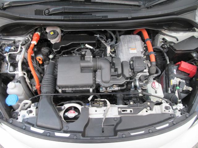 フィット e:HEVホーム 純正Dオーディオ(CD/DVD/SD/フルセグ/USB)前後+車内純正ドラレコ・Bカメラ・ホンダセンシング・ETC・クルコン・禁煙車・ハーフレザーシート・電子パーキング・オートホールド(17枚目)