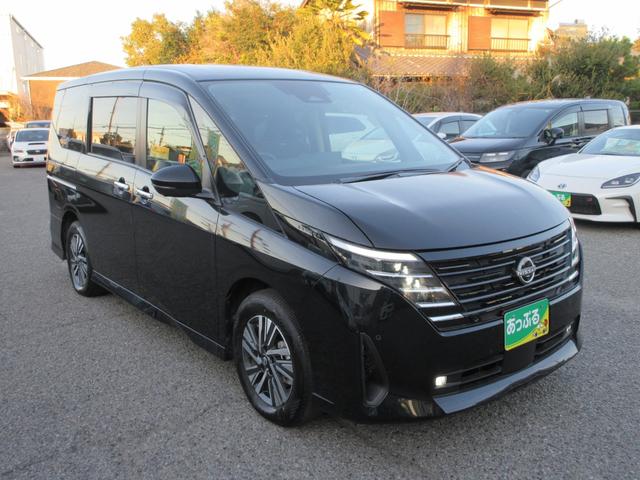 セレナ ハイウェイスターＶ　純正１２．３インチＤオーディオ　１１インチ後席モニター　全方位Ｃ　ＥＴＣ２．０　ドラレコ前後　クルコン　ステリモ　前後シートヒーター　両側パワスラ　シートバックテーブル　純正マット／バイザー／１６ＡＷ（6枚目）