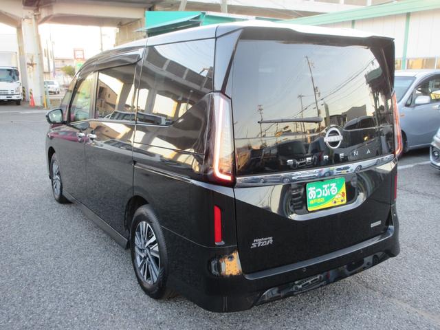 セレナ ハイウェイスターＶ　純正１２．３インチＤオーディオ　１１インチ後席モニター　全方位Ｃ　ＥＴＣ２．０　ドラレコ前後　クルコン　ステリモ　前後シートヒーター　両側パワスラ　シートバックテーブル　純正マット／バイザー／１６ＡＷ（9枚目）