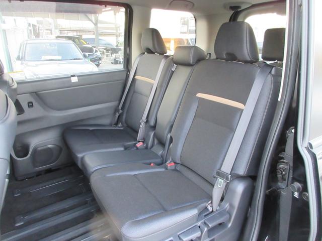 セレナ ハイウェイスターＶ　純正１２．３インチＤオーディオ　１１インチ後席モニター　全方位Ｃ　ＥＴＣ２．０　ドラレコ前後　クルコン　ステリモ　前後シートヒーター　両側パワスラ　シートバックテーブル　純正マット／バイザー／１６ＡＷ（14枚目）