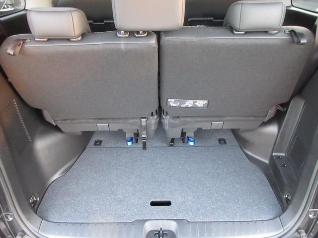 セレナ ハイウェイスターＶ　純正１２．３インチＤオーディオ　１１インチ後席モニター　全方位Ｃ　ＥＴＣ２．０　ドラレコ前後　クルコン　ステリモ　前後シートヒーター　両側パワスラ　シートバックテーブル　純正マット／バイザー／１６ＡＷ（18枚目）