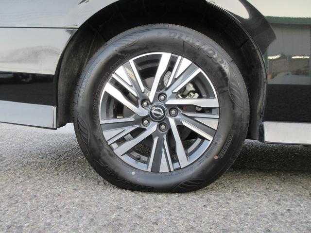 セレナ ハイウェイスターＶ　純正１２．３インチＤオーディオ　１１インチ後席モニター　全方位Ｃ　ＥＴＣ２．０　ドラレコ前後　クルコン　ステリモ　前後シートヒーター　両側パワスラ　シートバックテーブル　純正マット／バイザー／１６ＡＷ（20枚目）