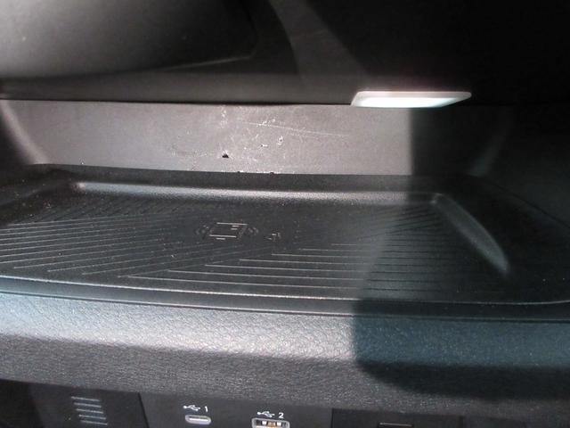 セレナ ハイウェイスターＶ　純正１２．３インチＤオーディオ　１１インチ後席モニター　全方位Ｃ　ＥＴＣ２．０　ドラレコ前後　クルコン　ステリモ　前後シートヒーター　両側パワスラ　シートバックテーブル　純正マット／バイザー／１６ＡＷ（44枚目）