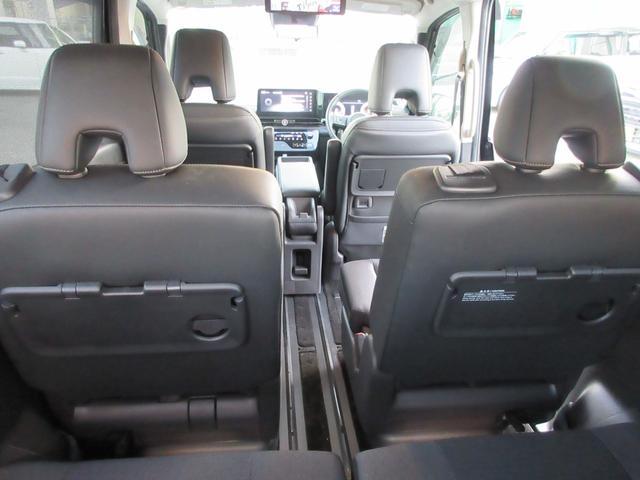 セレナ ハイウェイスターＶ　純正１２．３インチＤオーディオ　１１インチ後席モニター　全方位Ｃ　ＥＴＣ２．０　ドラレコ前後　クルコン　ステリモ　前後シートヒーター　両側パワスラ　シートバックテーブル　純正マット／バイザー／１６ＡＷ（60枚目）