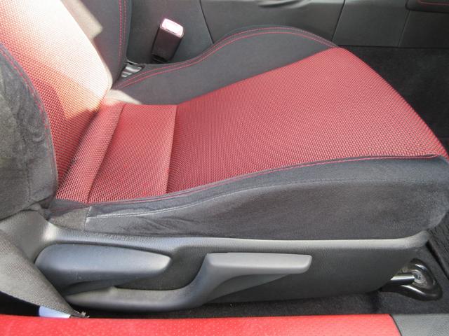 ８６ ＧＴ　社外９型Ｄオーッディオ（ＢＴ・アップルカープレイ・アンドロイドオート）ＥＴＣ・カロオツェリアアンプ・アルパインツイーター・デジタルルームミラー・Ｂカメラ・社外ボンネット・ドラレコ（32枚目）