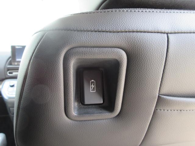 フリード ｅ：ＨＥＶエアー　ＥＸ　純正８型Ｄオーディオ（ＢＴ・ＵＳＢ）ホンダセンシング・両側パワスラ・禁煙車・ＥＴＣ・前席シートヒーター・後席ＵＳＢ端子・オートホールド・リアサンシェード・ブラインドスポットモニター（48枚目）