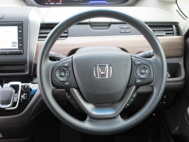 フリードハイブリッド ハイブリッド・Gホンダセンシング ナビ(CD・DVD・SD・BT・REC・フルセグ・USB)両側パワスラ・前後ドラレコ・禁煙車・ETC・Bカメラ・前席シートヒーター・オートワイパー・ホンダセンシング・リアサンシェード・USB(15枚目)