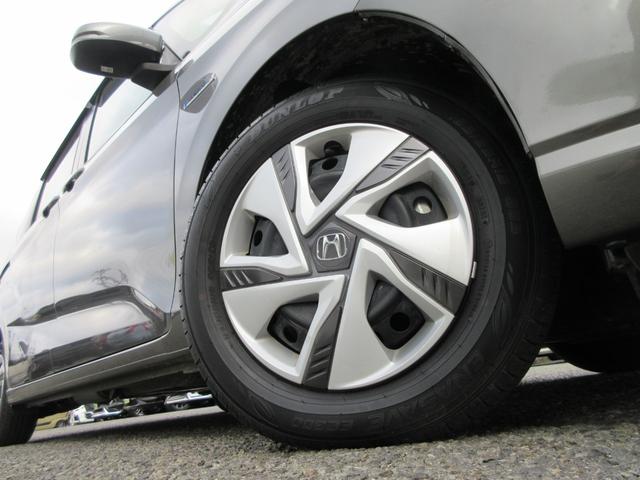 フリードハイブリッド ハイブリッド・Gホンダセンシング ナビ(CD・DVD・SD・BT・REC・フルセグ・USB)両側パワスラ・前後ドラレコ・禁煙車・ETC・Bカメラ・前席シートヒーター・オートワイパー・ホンダセンシング・リアサンシェード・USB(18枚目)