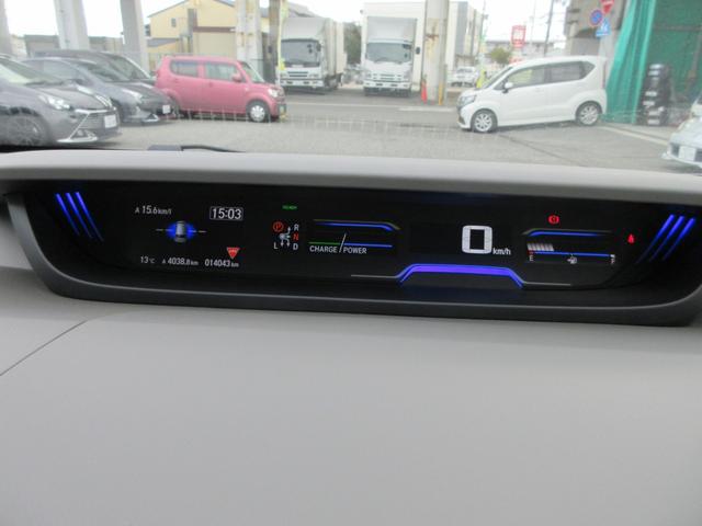 フリードハイブリッド ハイブリッド・Gホンダセンシング ナビ(CD・DVD・SD・BT・REC・フルセグ・USB)両側パワスラ・前後ドラレコ・禁煙車・ETC・Bカメラ・前席シートヒーター・オートワイパー・ホンダセンシング・リアサンシェード・USB(27枚目)