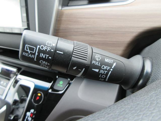 フリードハイブリッド ハイブリッド・Gホンダセンシング ナビ(CD・DVD・SD・BT・REC・フルセグ・USB)両側パワスラ・前後ドラレコ・禁煙車・ETC・Bカメラ・前席シートヒーター・オートワイパー・ホンダセンシング・リアサンシェード・USB(28枚目)