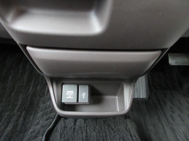 フリードハイブリッド ハイブリッド・Gホンダセンシング ナビ(CD・DVD・SD・BT・REC・フルセグ・USB)両側パワスラ・前後ドラレコ・禁煙車・ETC・Bカメラ・前席シートヒーター・オートワイパー・ホンダセンシング・リアサンシェード・USB(44枚目)