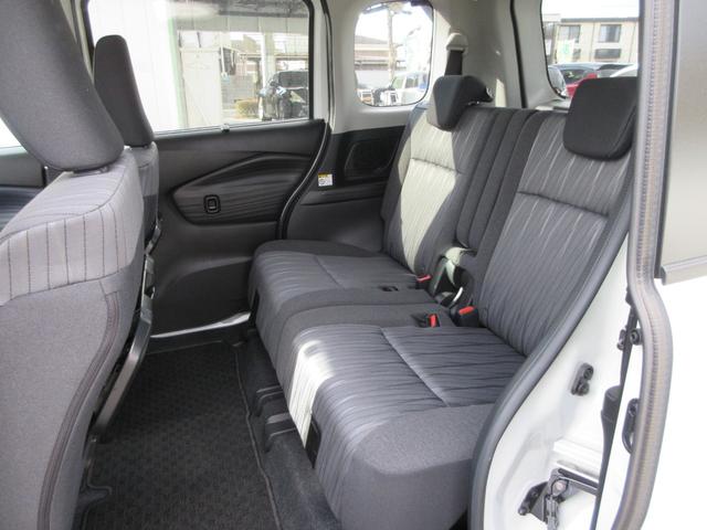 ソリオ ハイブリッドMX 純正9型ナビ(DVD・CD・BT・フルセグ・アップルカープレイ・アンドロイドオート)両側パワスラ・全方位カメラ・前後ドラレコ・シートバックテーブル・リアサンシェード・前席シートヒーター(14枚目)