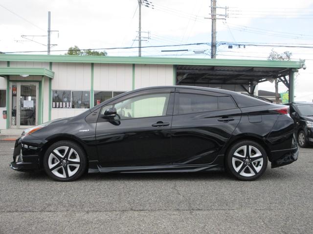 プリウス Ｓツーリングセレクション　モデリスタ・社外ナビ（ＣＤ・ＤＶＤ・ＳＤ・ＢＴ・フルセグ）禁煙車・ＥＴＣ・ドラレコ・Ｂカメラ・前席シートヒーター・レザーシート・純正１７インチアルミ・オートＡＣ・オートＬＥＤライト・フォグ（5枚目）