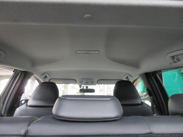 プリウス Ｓツーリングセレクション　モデリスタ・社外ナビ（ＣＤ・ＤＶＤ・ＳＤ・ＢＴ・フルセグ）禁煙車・ＥＴＣ・ドラレコ・Ｂカメラ・前席シートヒーター・レザーシート・純正１７インチアルミ・オートＡＣ・オートＬＥＤライト・フォグ（12枚目）