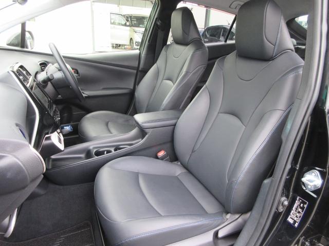 プリウス Ｓツーリングセレクション　モデリスタ・社外ナビ（ＣＤ・ＤＶＤ・ＳＤ・ＢＴ・フルセグ）禁煙車・ＥＴＣ・ドラレコ・Ｂカメラ・前席シートヒーター・レザーシート・純正１７インチアルミ・オートＡＣ・オートＬＥＤライト・フォグ（13枚目）