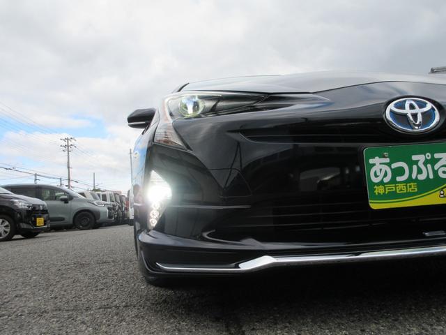 プリウス Ｓツーリングセレクション　モデリスタ・社外ナビ（ＣＤ・ＤＶＤ・ＳＤ・ＢＴ・フルセグ）禁煙車・ＥＴＣ・ドラレコ・Ｂカメラ・前席シートヒーター・レザーシート・純正１７インチアルミ・オートＡＣ・オートＬＥＤライト・フォグ（22枚目）
