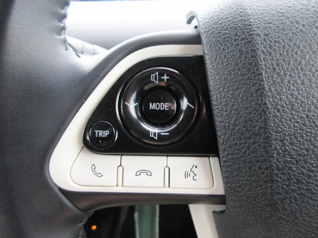 プリウス Ｓツーリングセレクション　モデリスタ・社外ナビ（ＣＤ・ＤＶＤ・ＳＤ・ＢＴ・フルセグ）禁煙車・ＥＴＣ・ドラレコ・Ｂカメラ・前席シートヒーター・レザーシート・純正１７インチアルミ・オートＡＣ・オートＬＥＤライト・フォグ（32枚目）