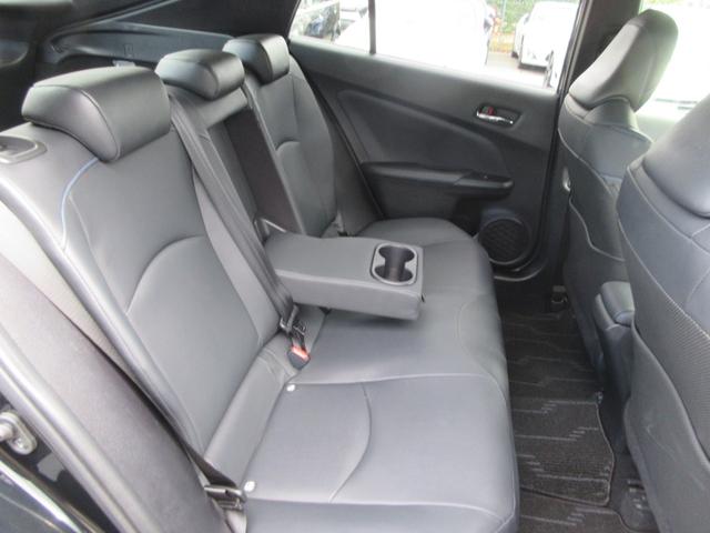 プリウス Ｓツーリングセレクション　モデリスタ・社外ナビ（ＣＤ・ＤＶＤ・ＳＤ・ＢＴ・フルセグ）禁煙車・ＥＴＣ・ドラレコ・Ｂカメラ・前席シートヒーター・レザーシート・純正１７インチアルミ・オートＡＣ・オートＬＥＤライト・フォグ（48枚目）