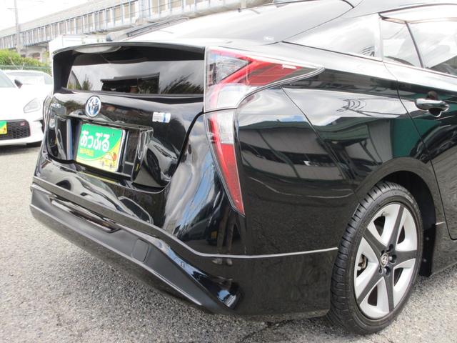 プリウス Ｓツーリングセレクション　モデリスタ・社外ナビ（ＣＤ・ＤＶＤ・ＳＤ・ＢＴ・フルセグ）禁煙車・ＥＴＣ・ドラレコ・Ｂカメラ・前席シートヒーター・レザーシート・純正１７インチアルミ・オートＡＣ・オートＬＥＤライト・フォグ（52枚目）