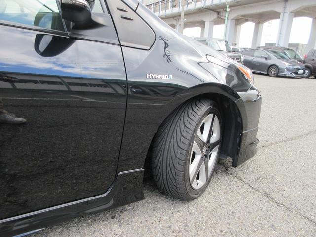 プリウス Ｓツーリングセレクション　モデリスタ・社外ナビ（ＣＤ・ＤＶＤ・ＳＤ・ＢＴ・フルセグ）禁煙車・ＥＴＣ・ドラレコ・Ｂカメラ・前席シートヒーター・レザーシート・純正１７インチアルミ・オートＡＣ・オートＬＥＤライト・フォグ（53枚目）