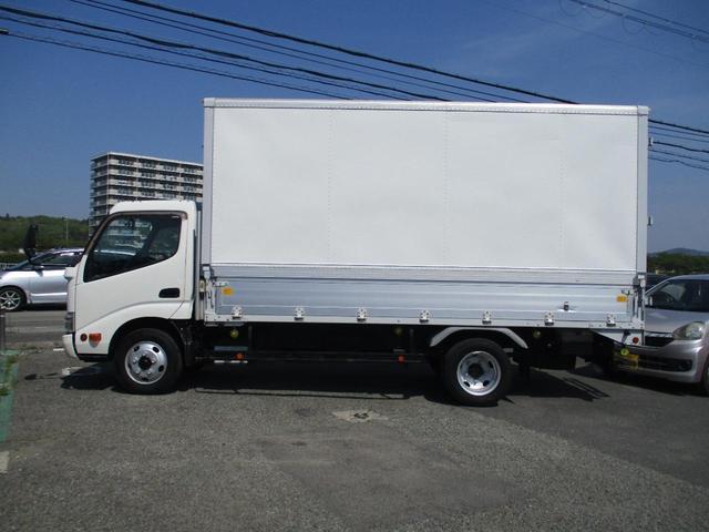 トヨエース ３トン　パネルウイング　荷寸４２９－１７８－２１２　５速ＭＴ　バックカメラ　ラッシングレール２段　床フック左右６箇所ずつ　ＡＢＳ　左電格ミラー　２トンウイング　２トン車　アシストアイドルアップ　ＥＣＯＭＯＤＥ　Ｂカメラ　２トンベース　パネル　ウイング（8枚目）