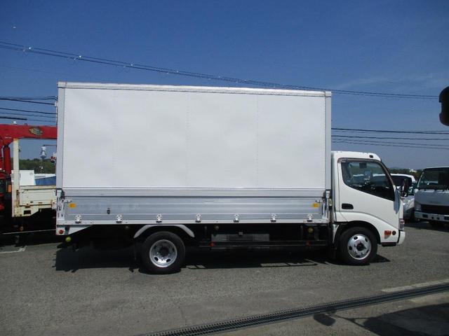 トヨエース ３トン　パネルウイング　荷寸４２９－１７８－２１２　５速ＭＴ　バックカメラ　ラッシングレール２段　床フック左右６箇所ずつ　ＡＢＳ　左電格ミラー　２トンウイング　２トン車　アシストアイドルアップ　ＥＣＯＭＯＤＥ　Ｂカメラ　２トンベース　パネル　ウイング（9枚目）