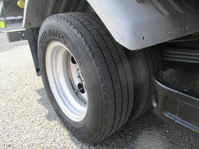トヨエース ３トン　パネルウイング　荷寸４２９－１７８－２１２　５速ＭＴ　バックカメラ　ラッシングレール２段　床フック左右６箇所ずつ　ＡＢＳ　左電格ミラー　２トンウイング　２トン車　アシストアイドルアップ　ＥＣＯＭＯＤＥ　Ｂカメラ　２トンベース　パネル　ウイング（24枚目）