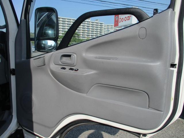 トヨエース ３トン　パネルウイング　荷寸４２９－１７８－２１２　５速ＭＴ　バックカメラ　ラッシングレール２段　床フック左右６箇所ずつ　ＡＢＳ　左電格ミラー　２トンウイング　２トン車　アシストアイドルアップ　ＥＣＯＭＯＤＥ　Ｂカメラ　２トンベース　パネル　ウイング（27枚目）
