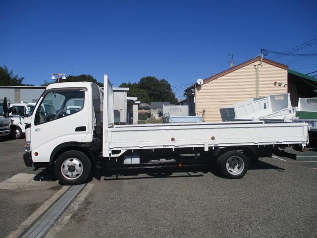 デュトロ 2トン ワイドロング 超低床 MT 荷寸435-189-37 床板新品張替え ETC ロープ穴左右2箇所ずつ ラクラク君 左電格ミラー 5速MT 2トン車 2トンベース 2トン平 平車 平ボディ 平 ミッション マニュアル ワイド ロング 1ナンバー WL(8枚目)