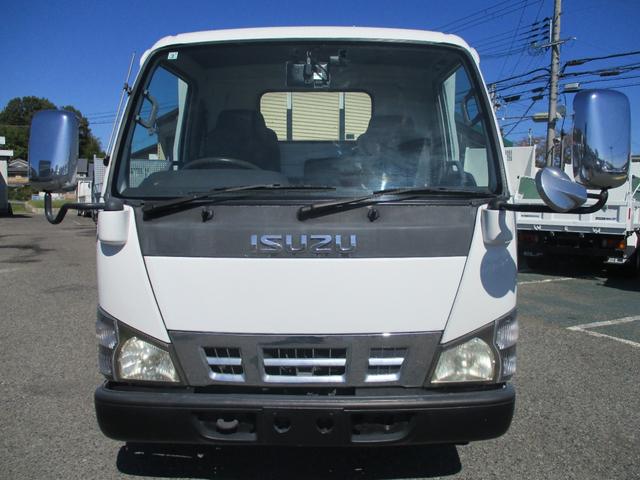 エルフトラック ２トン　標準ロング　全低床　５ＭＴ　荷寸４３５－１７８－３７　ロープ穴左右４箇所ずつ　ＥＴＣアオリ上カバー　ロープフック　１ナンバー　地上高：８７ｃｍ　２トン車　２トンベース　２トン平　平　平車　平ボディ　ヒラ　ヒラボディ　標準　ロング　ミッション　マニュアル（5枚目）