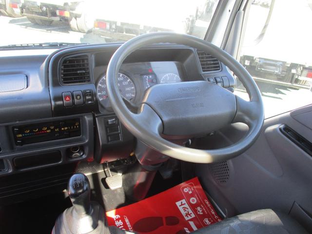 エルフトラック ２トン　標準ロング　全低床　５ＭＴ　荷寸４３５－１７８－３７　ロープ穴左右４箇所ずつ　ＥＴＣアオリ上カバー　ロープフック　１ナンバー　地上高：８７ｃｍ　２トン車　２トンベース　２トン平　平　平車　平ボディ　ヒラ　ヒラボディ　標準　ロング　ミッション　マニュアル（40枚目）