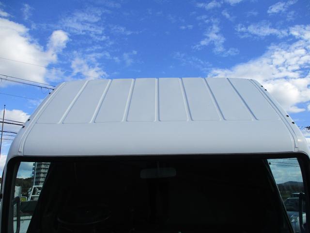 キャンター ２トン　ワイドロング　全低床　５速ＭＴ　床鉄板　ロープフック　荷寸４３４／１９０／３８　ロープ穴左右３箇所対　床フック左右３箇所対　左電格ミラー　取扱説明書　レベライザー　２トン平　２トンベース　２トン車　平　平車　ＷＬ　ワイド　ロング　架装（7枚目）