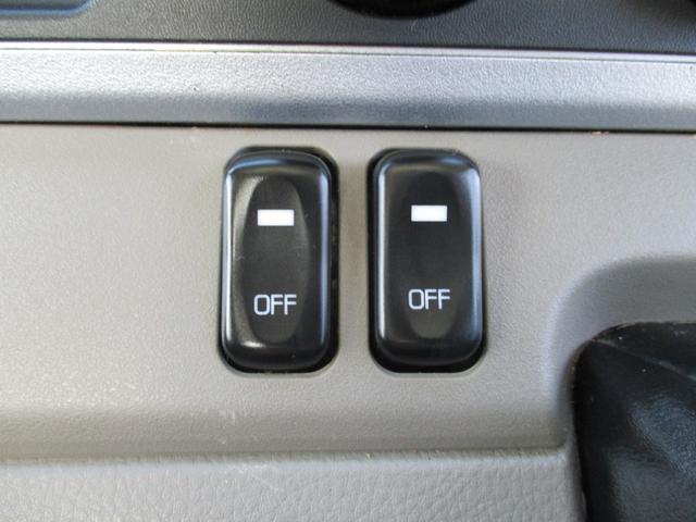 キャンター ２トン　ワイドロング　全低床　５速ＭＴ　床鉄板　ロープフック　荷寸４３４／１９０／３８　ロープ穴左右３箇所対　床フック左右３箇所対　左電格ミラー　取扱説明書　レベライザー　２トン平　２トンベース　２トン車　平　平車　ＷＬ　ワイド　ロング　架装（36枚目）