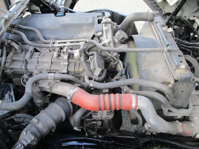 キャンター ２トン　ワイドロング　全低床　５速ＭＴ　床鉄板　ロープフック　荷寸４３４／１９０／３８　ロープ穴左右３箇所対　床フック左右３箇所対　左電格ミラー　取扱説明書　レベライザー　２トン平　２トンベース　２トン車　平　平車　ＷＬ　ワイド　ロング　架装（45枚目）