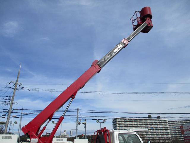 エルフトラック 作業床12.3m 高所作業車 バケット200kg 高床 5速MT アワーメーター6551.1h 左電格ミラー (株)エスマック製 130馬力 ターボ無し MT 2トン車 2トンベース 高車 ミッション マニュアル 130馬力 4HL1 伸縮ブーム型(27枚目)