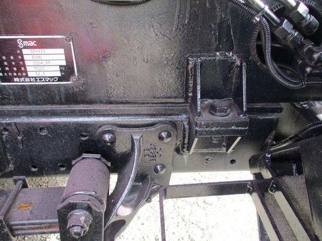 エルフトラック 作業床12.3m 高所作業車 バケット200kg 高床 5速MT アワーメーター6551.1h 左電格ミラー (株)エスマック製 130馬力 ターボ無し MT 2トン車 2トンベース 高車 ミッション マニュアル 130馬力 4HL1 伸縮ブーム型(39枚目)