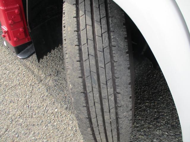 エルフトラック 作業床12.3m 高所作業車 バケット200kg 高床 5速MT アワーメーター6551.1h 左電格ミラー (株)エスマック製 130馬力 ターボ無し MT 2トン車 2トンベース 高車 ミッション マニュアル 130馬力 4HL1 伸縮ブーム型(40枚目)